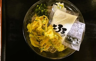 青森産とろろ＆天おろしそば