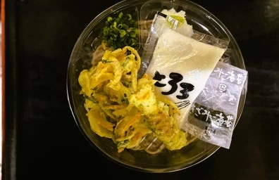 青森産とろろ＆天おろしそば